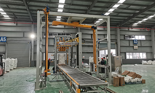 Is the pallet inconvenient to rotate because the goods are too heavy? Rocker wrapping machine makes packaging safer and more efficient