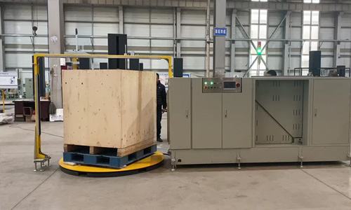 Is the packaging efficiency of multiple processes low? The film wrapping and strapping machine allows the whole pallet to be shipped "tightly wrapped and tied" in one step