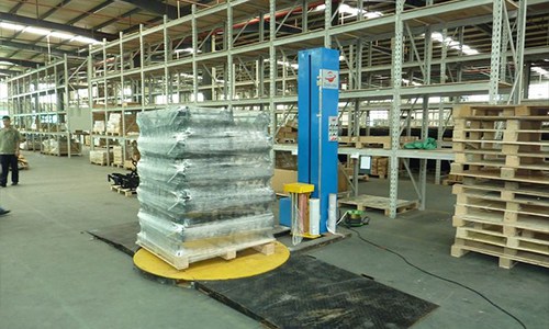 Advantages and application fields of turntable stretch film wrapping machine